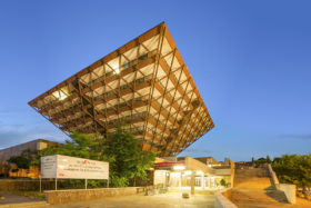 Slovenský Rozhlas Building Bratislava (Budova Slovenského rozhlasu) - Architektur Fotograf in Bad Tölz, Weilheim, Starnberg oder München