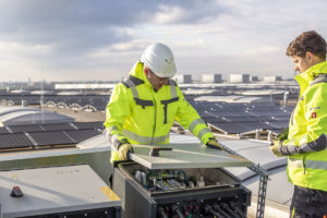 Solartechnik Wechselrichter Techniker Fotograf München