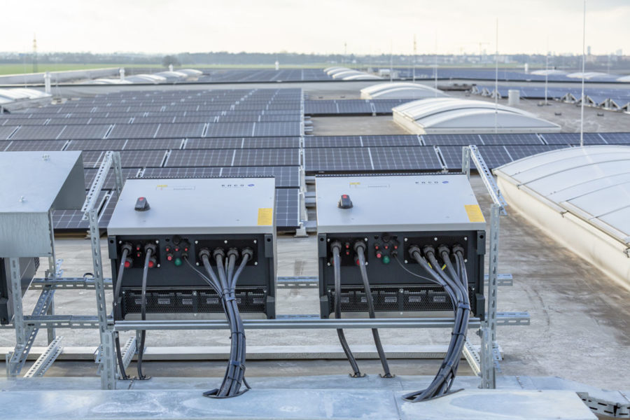 Solaranlage Solarmodule Wechselrichter Industriefotograf
